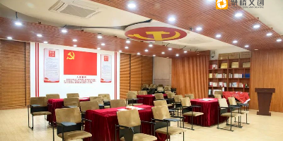 紅色基因的青春表達：中學黨建活動室設(shè)計的互動性與引領(lǐng)性平衡